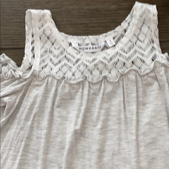 Off the shoulder light grey girls top - Picture 2 of 6